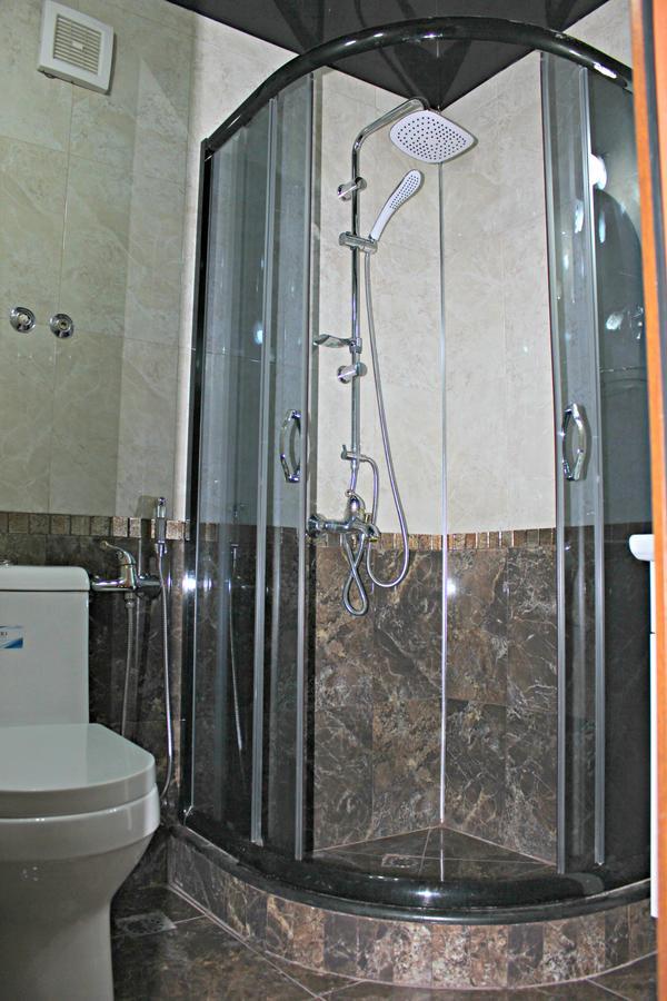 Madona'S House Apartment Батуми Екстериор снимка